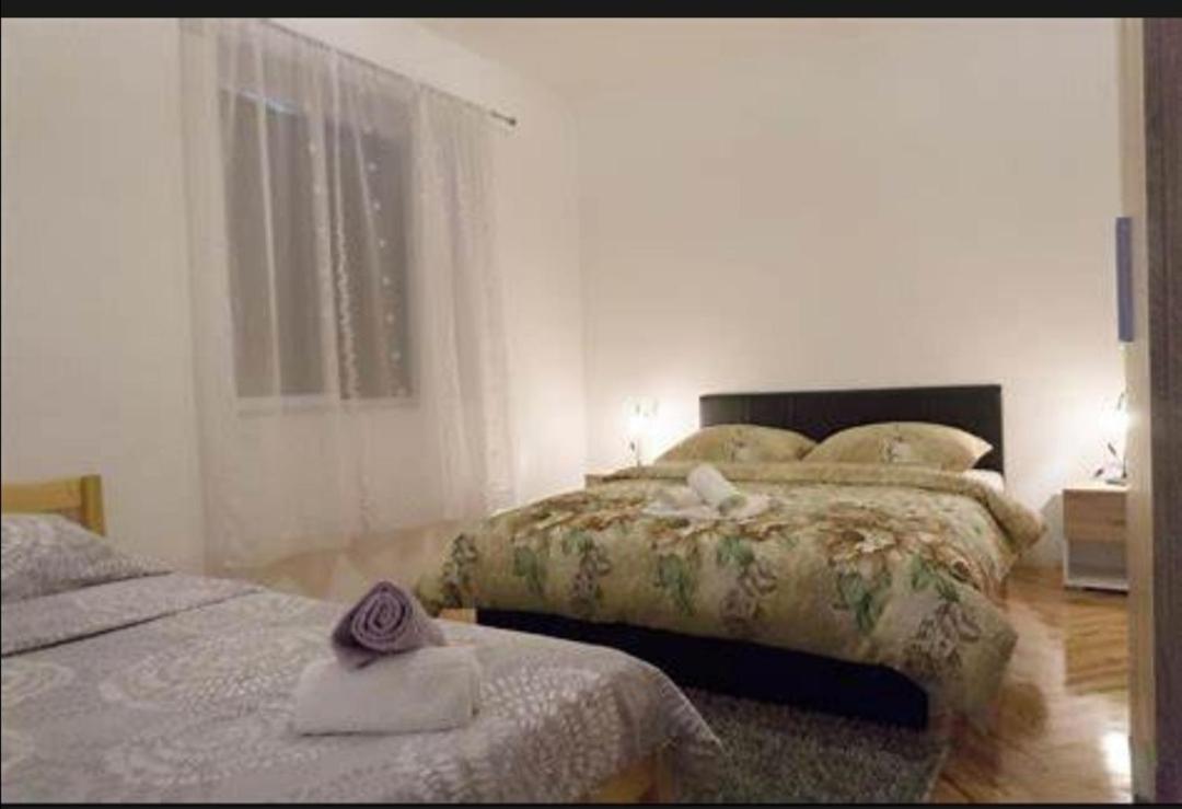 Apartmani Miro 特雷比涅 外观 照片